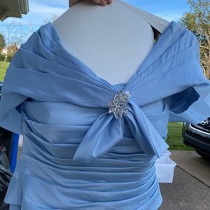 Mother of the Bride gown. Jade size 10. Light blue. Professionally dry cleaned